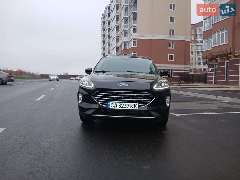 Позашляховик / Кросовер Ford Escape 2020 в Умані