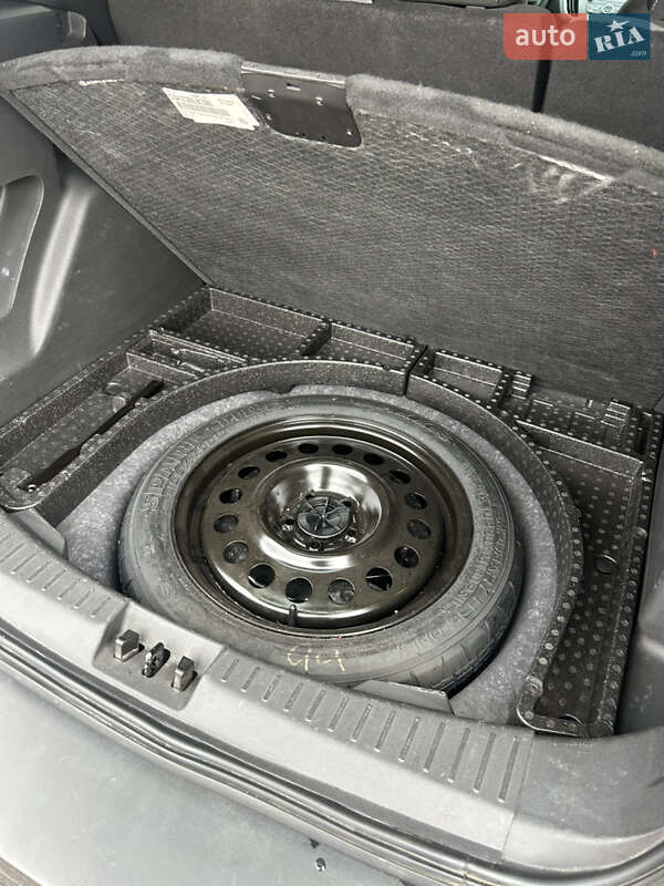 Позашляховик / Кросовер Ford Escape 2019 в Ямполі