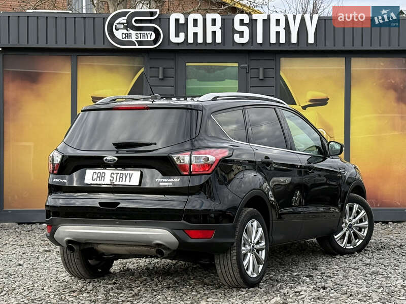 Позашляховик / Кросовер Ford Escape 2016 в Стрию