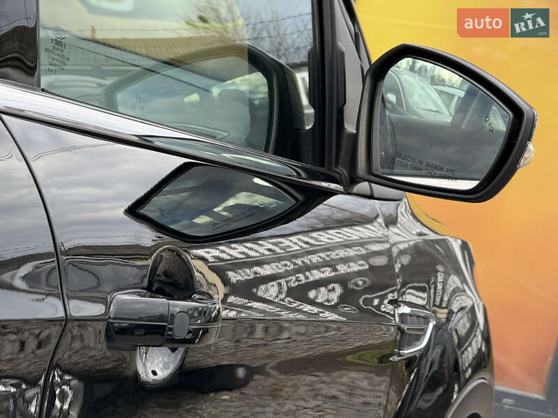 Позашляховик / Кросовер Ford Escape 2016 в Стрию