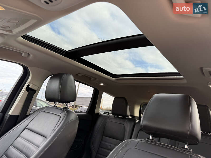 Позашляховик / Кросовер Ford Escape 2016 в Стрию