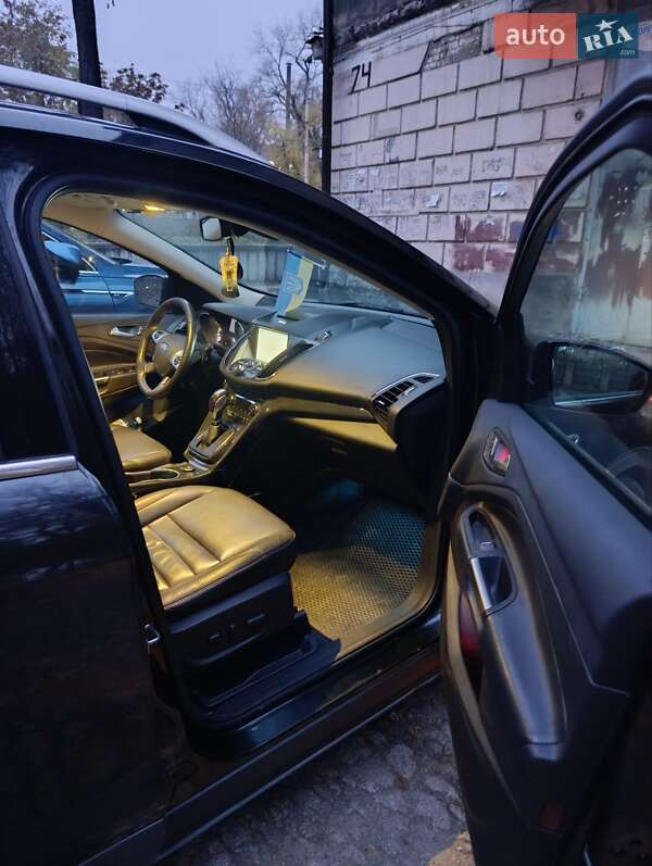 Позашляховик / Кросовер Ford Escape 2015 в Дніпрі фото 13 Позашляховик / Кросовер Ford Escape 2015 в Дніпрі