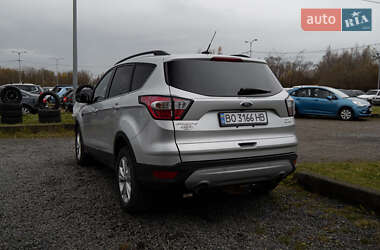 Внедорожник / Кроссовер Ford Escape 2017 в Львове