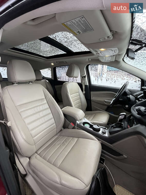 Внедорожник / Кроссовер Ford Escape 2016 в Львове