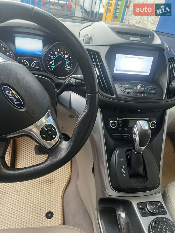 Внедорожник / Кроссовер Ford Escape 2016 в Львове