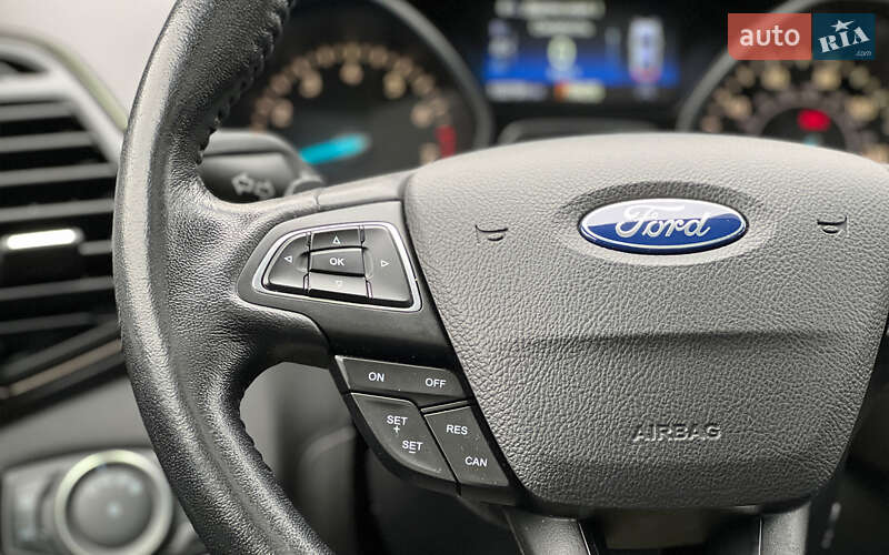 Позашляховик / Кросовер Ford Escape 2016 в Львові фото 12 Позашляховик / Кросовер Ford Escape 2016 в Львові