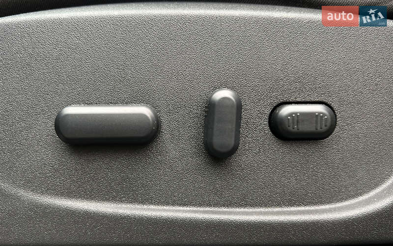 Позашляховик / Кросовер Ford Escape 2016 в Львові фото 20 Позашляховик / Кросовер Ford Escape 2016 в Львові