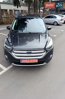Внедорожник / Кроссовер Ford Escape 2018 в Смыге