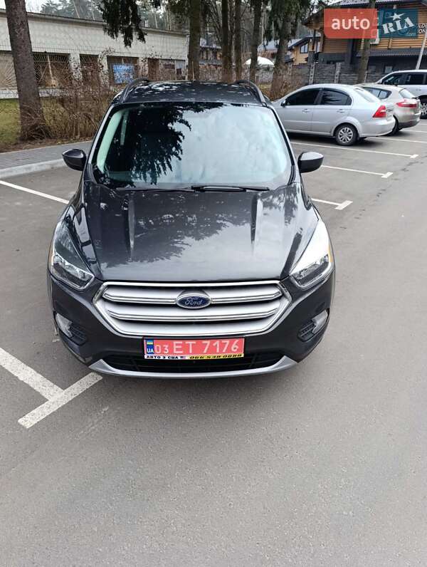 Внедорожник / Кроссовер Ford Escape 2018 в Смыге фото Внедорожник / Кроссовер Ford Escape 2018 в Смыге