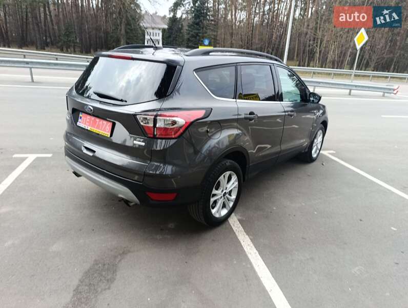 Внедорожник / Кроссовер Ford Escape 2018 в Смыге фото 11 Внедорожник / Кроссовер Ford Escape 2018 в Смыге