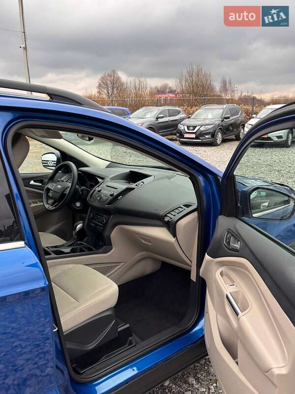 Внедорожник / Кроссовер Ford Escape 2018 в Львове