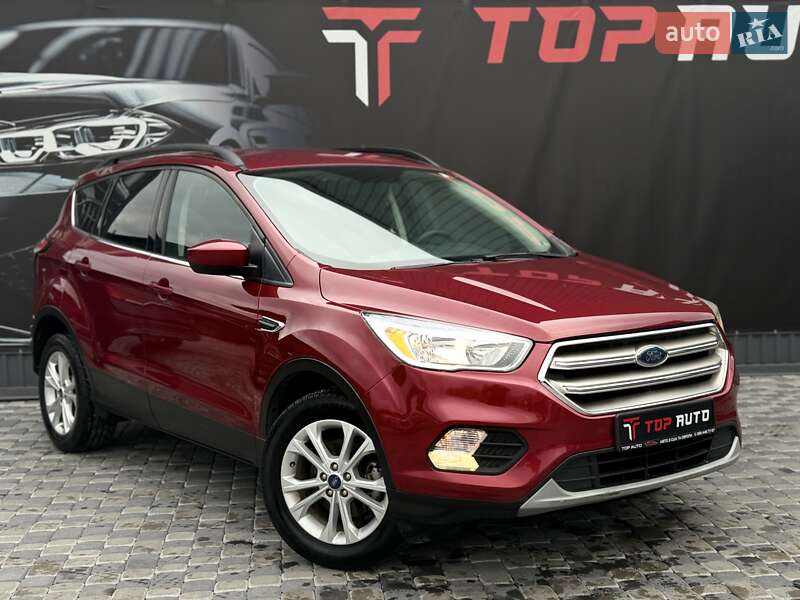 Позашляховик / Кросовер Ford Escape 2018 в Львові