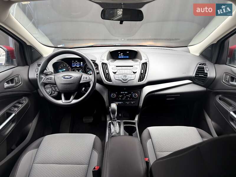 Позашляховик / Кросовер Ford Escape 2018 в Львові