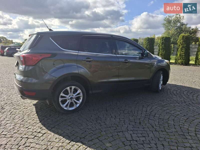 Внедорожник / Кроссовер Ford Escape 2018 в Львове фото 4 Внедорожник / Кроссовер Ford Escape 2018 в Львове