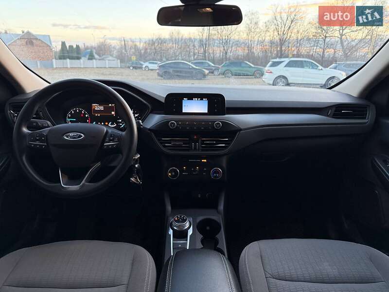 Внедорожник / Кроссовер Ford Escape 2019 в Коломые