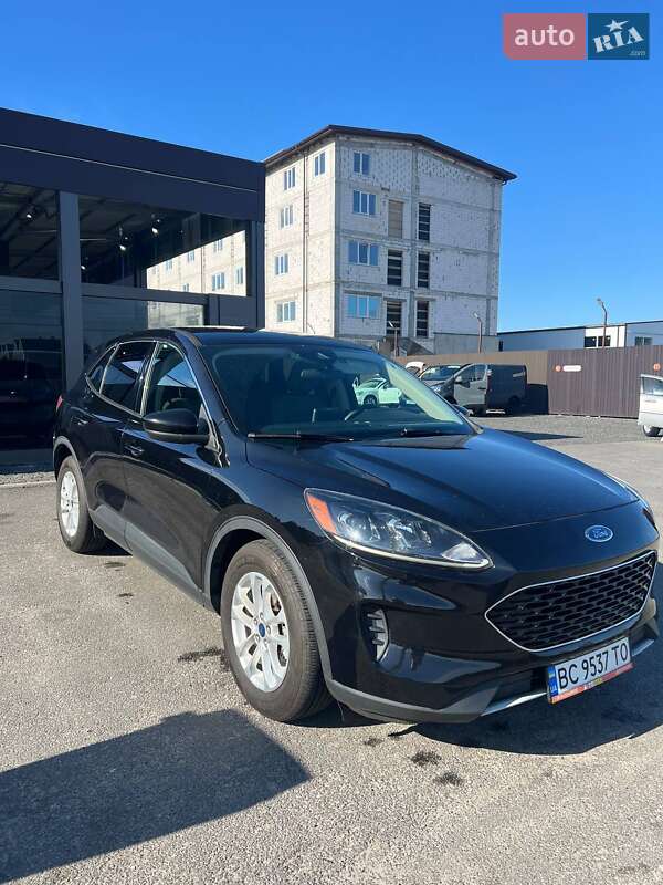 Позашляховик / Кросовер Ford Escape 2020 в Києві