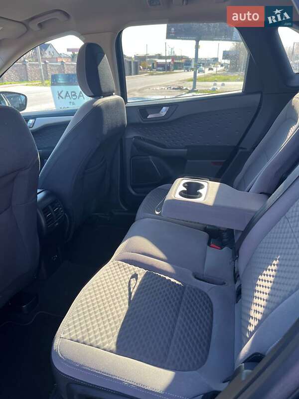 Позашляховик / Кросовер Ford Escape 2020 в Києві