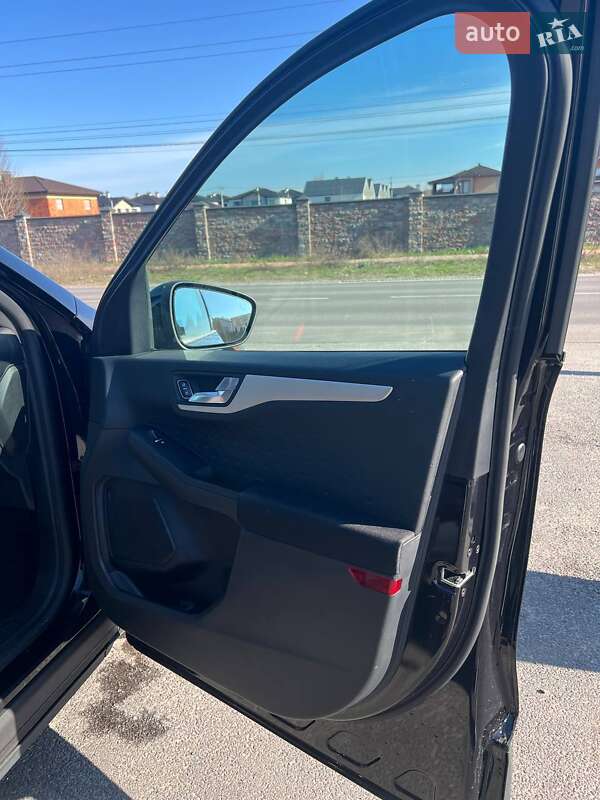 Позашляховик / Кросовер Ford Escape 2020 в Києві