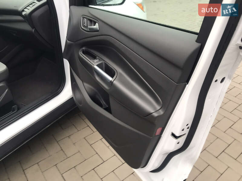 Позашляховик / Кросовер Ford Escape 2015 в Чернігові фото 9 Позашляховик / Кросовер Ford Escape 2015 в Чернігові