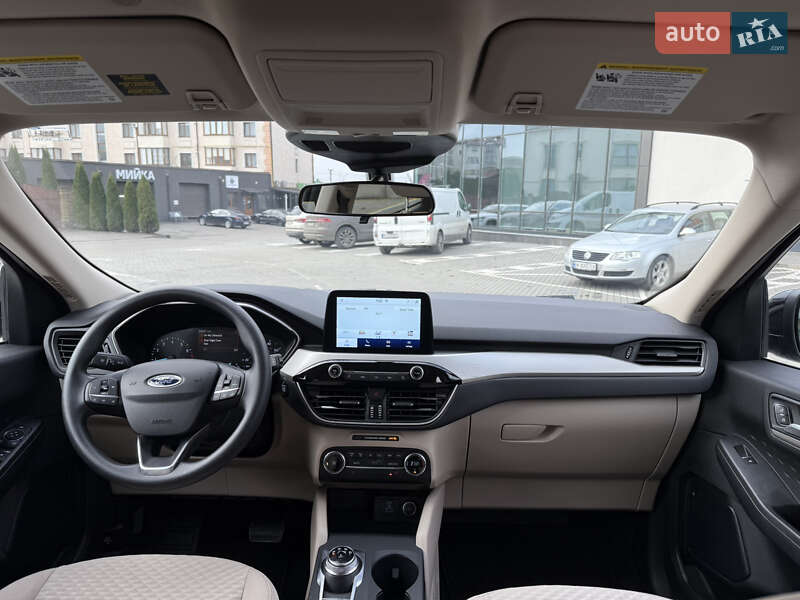 Позашляховик / Кросовер Ford Escape 2021 в Рівному