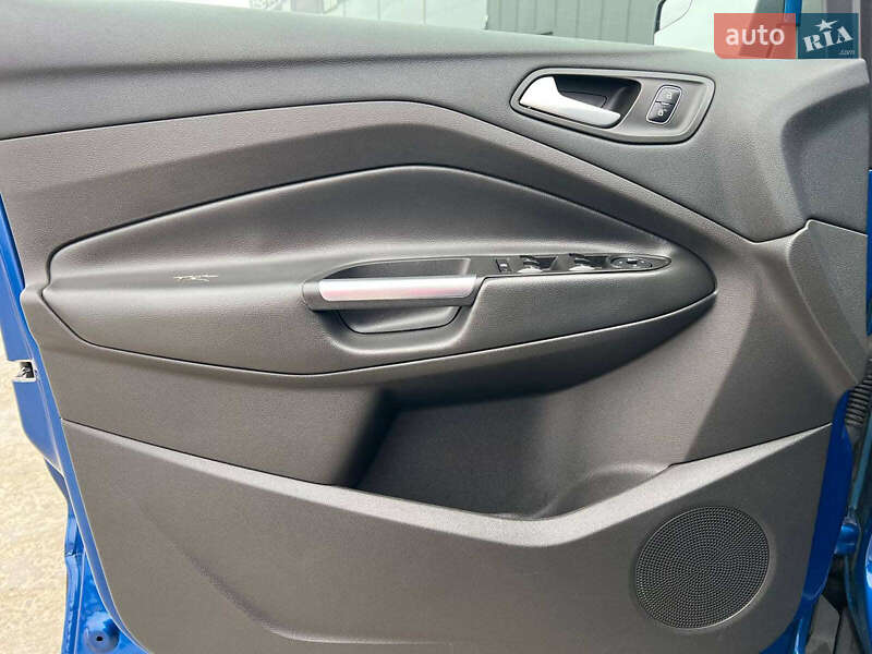 Позашляховик / Кросовер Ford Escape 2016 в Львові фото 15 Позашляховик / Кросовер Ford Escape 2016 в Львові