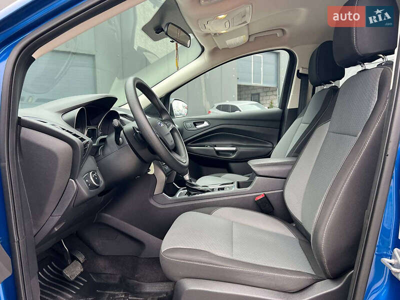 Позашляховик / Кросовер Ford Escape 2016 в Львові фото 20 Позашляховик / Кросовер Ford Escape 2016 в Львові