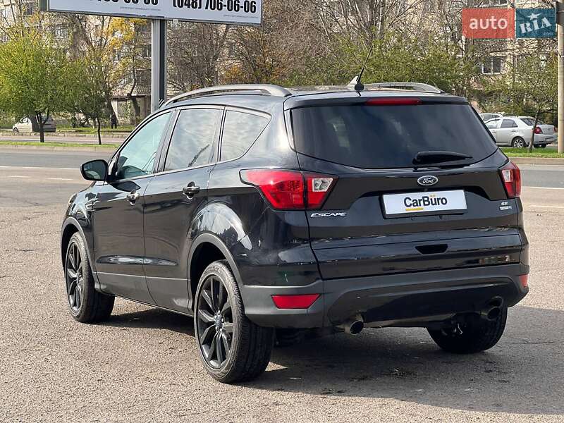Внедорожник / Кроссовер Ford Escape 2019 в Одессе