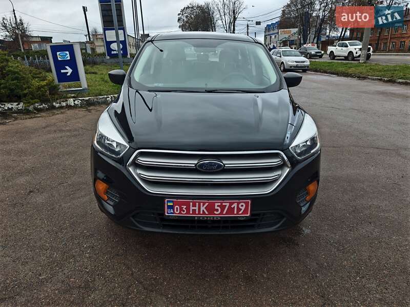 Внедорожник / Кроссовер Ford Escape 2017 в Сумах