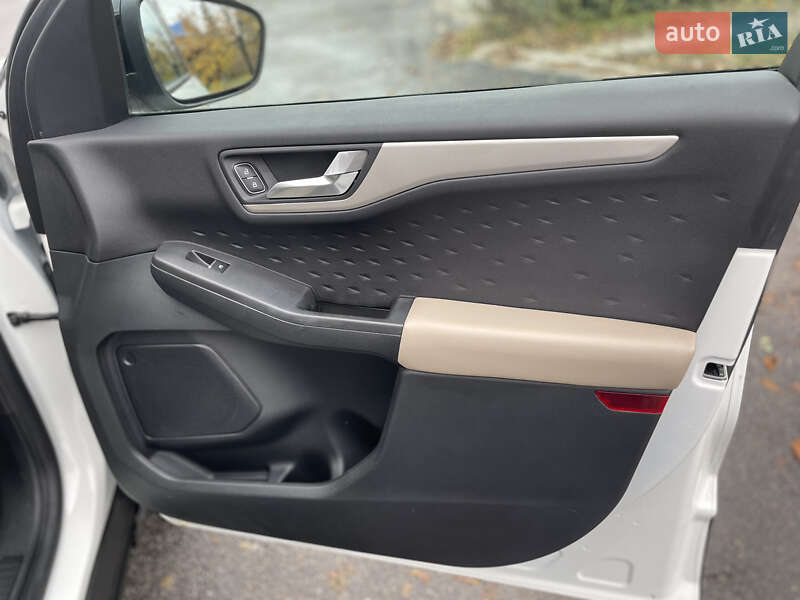 Позашляховик / Кросовер Ford Escape 2020 в Дніпрі