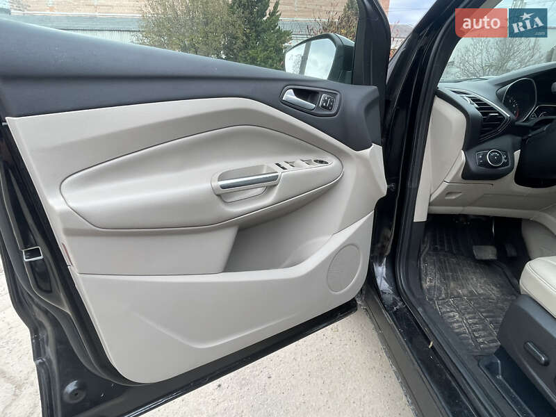 Позашляховик / Кросовер Ford Escape 2016 в Львові фото 16 Позашляховик / Кросовер Ford Escape 2016 в Львові