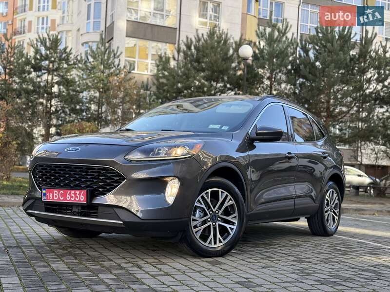 Внедорожник / Кроссовер Ford Escape 2019 в Ивано-Франковске