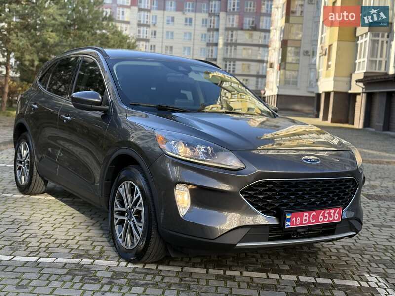 Внедорожник / Кроссовер Ford Escape 2019 в Ивано-Франковске