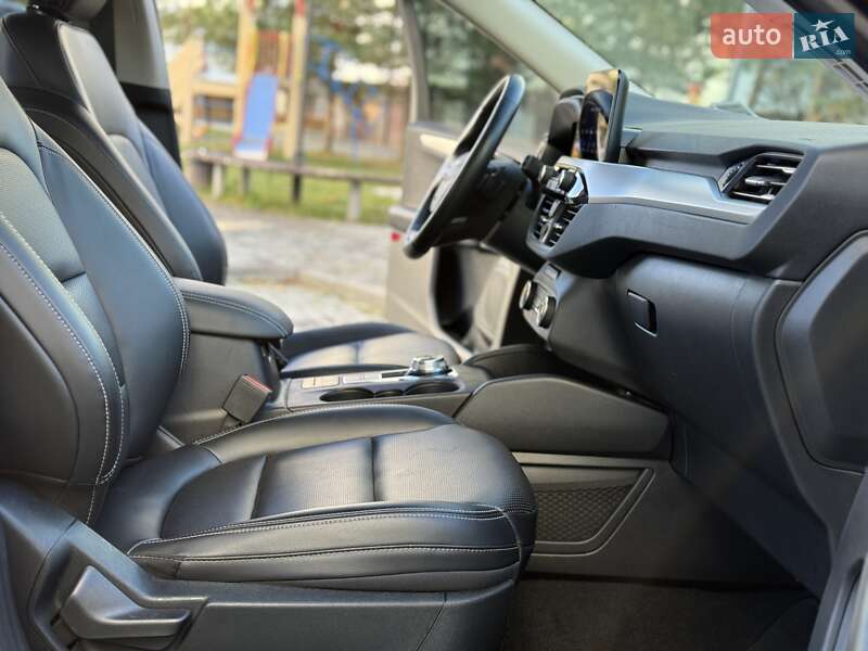 Внедорожник / Кроссовер Ford Escape 2019 в Ивано-Франковске