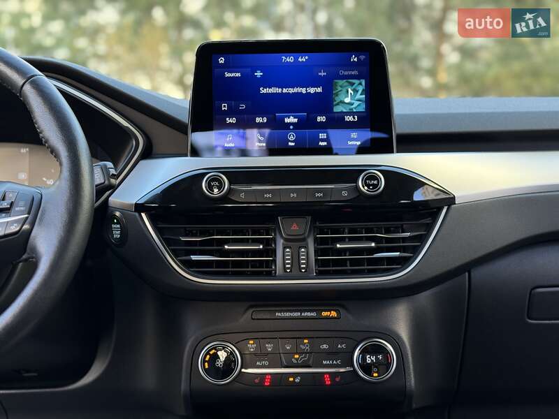 Внедорожник / Кроссовер Ford Escape 2019 в Ивано-Франковске