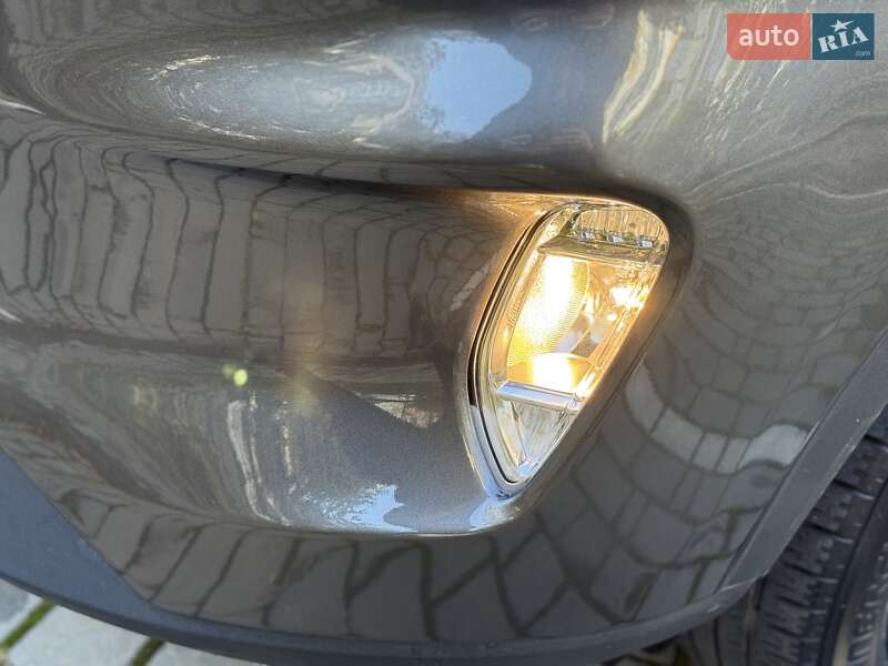 Внедорожник / Кроссовер Ford Escape 2019 в Ивано-Франковске