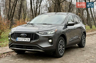 Внедорожник / Кроссовер Ford Escape 2023 в Киеве