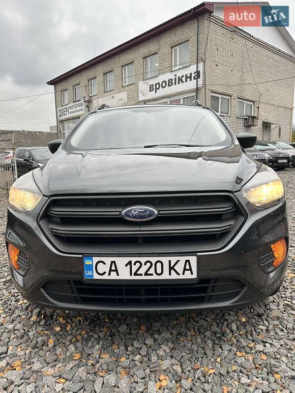 Позашляховик / Кросовер Ford Escape 2017 в Смілі