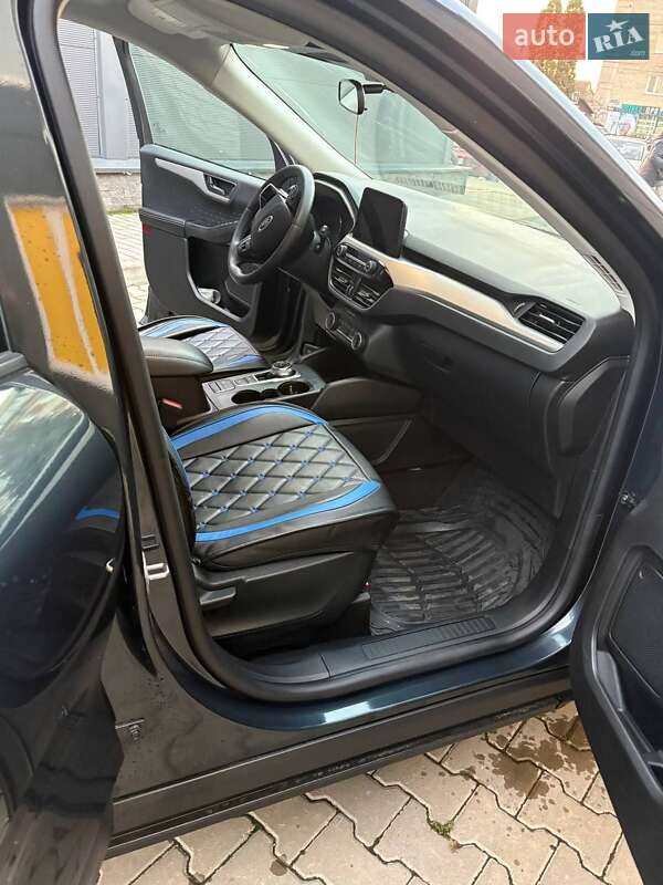Позашляховик / Кросовер Ford Escape 2022 в Шепетівці