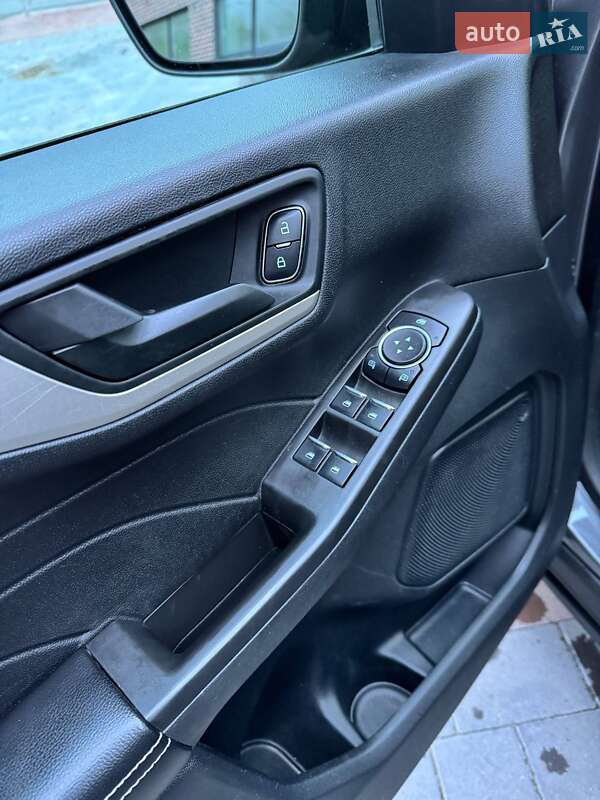 Позашляховик / Кросовер Ford Escape 2021 в Тернополі фото 16 Позашляховик / Кросовер Ford Escape 2021 в Тернополі