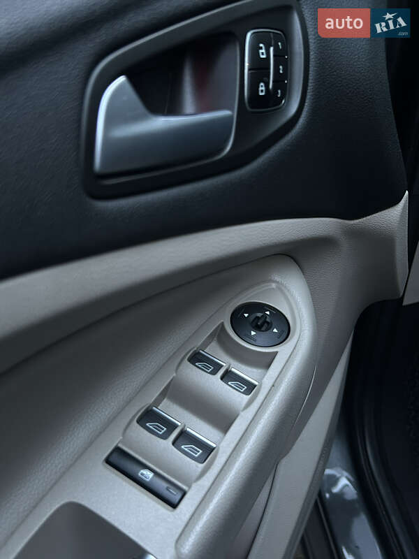 Позашляховик / Кросовер Ford Escape 2016 в Кам'янець-Подільському фото 20 Позашляховик / Кросовер Ford Escape 2016 в Кам'янець-Подільському