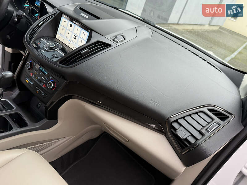Позашляховик / Кросовер Ford Escape 2017 в Дрогобичі фото 63 Позашляховик / Кросовер Ford Escape 2017 в Дрогобичі