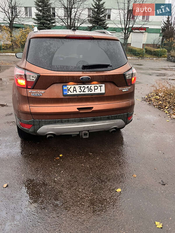 Позашляховик / Кросовер Ford Escape 2016 в Києві