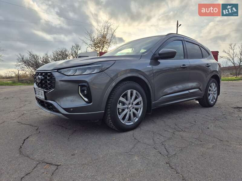 Позашляховик / Кросовер Ford Escape 2023 в Миколаєві