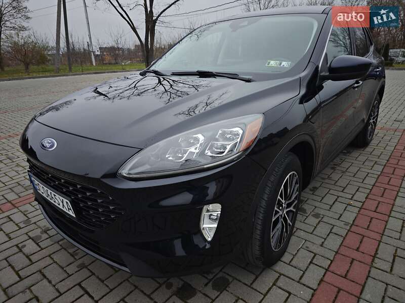 Внедорожник / Кроссовер Ford Escape 2021 в Золочеве