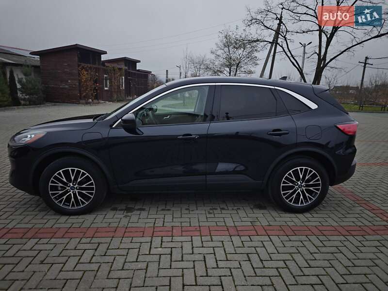 Внедорожник / Кроссовер Ford Escape 2021 в Золочеве