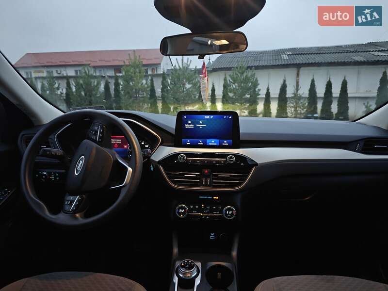 Внедорожник / Кроссовер Ford Escape 2021 в Золочеве