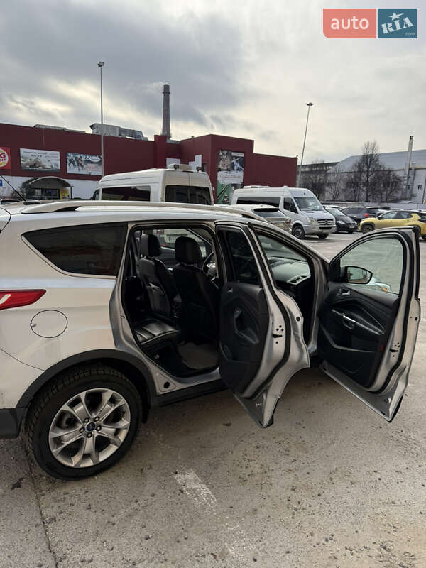 Внедорожник / Кроссовер Ford Escape 2013 в Тернополе
