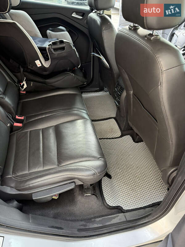 Внедорожник / Кроссовер Ford Escape 2013 в Тернополе