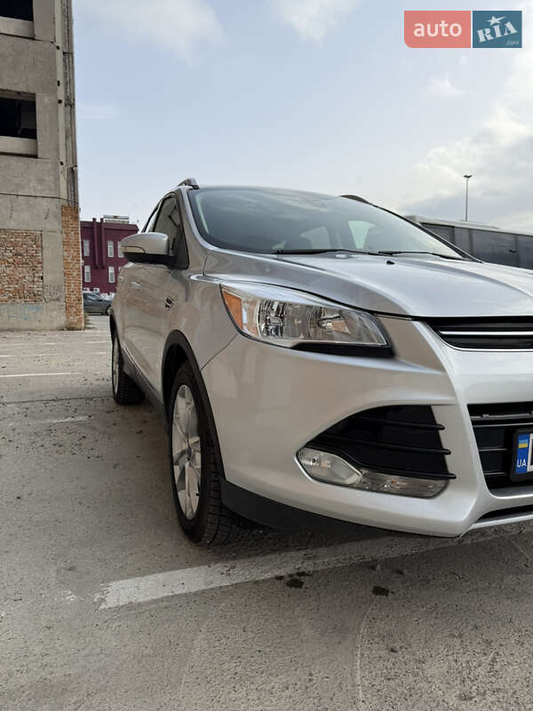 Внедорожник / Кроссовер Ford Escape 2013 в Тернополе