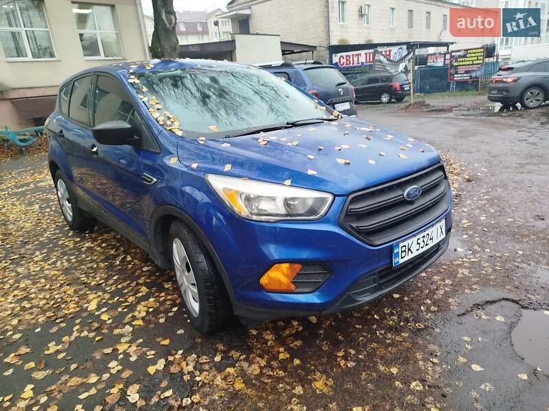 Внедорожник / Кроссовер Ford Escape 2016 в Ровно